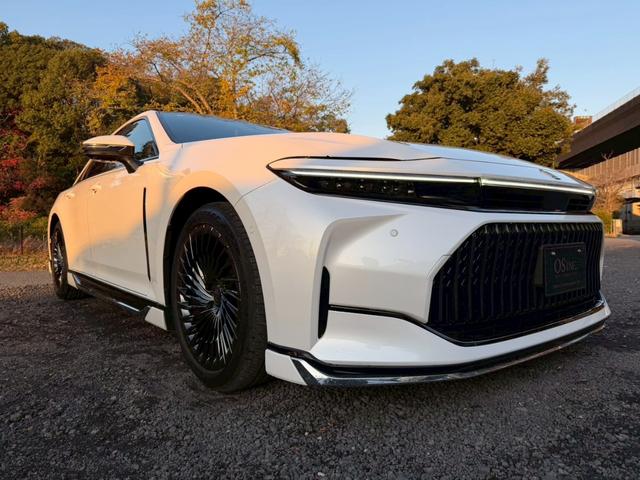 クラウン Ｚ／モデリスタ　／デジタルインナーミラー／パノラマルーフ／ＨＵＤ／ＢＳＭ／アドバンスドライブ／衝突軽減／レーダークルーズ／レーンキープ／コーナーセンサー／全周囲カメラ／パワーバックドア／シートヒータ・エアコン／ＥＴＣ（13枚目）