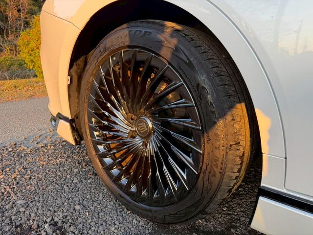 クラウン Ｚ／モデリスタ　／デジタルインナーミラー／パノラマルーフ／ＨＵＤ／ＢＳＭ／アドバンスドライブ／衝突軽減／レーダークルーズ／レーンキープ／コーナーセンサー／全周囲カメラ／パワーバックドア／シートヒータ・エアコン／ＥＴＣ（26枚目）