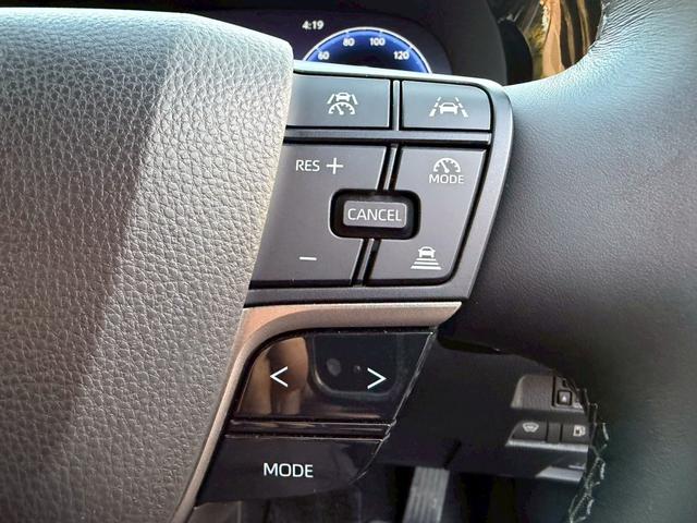 クラウン Ｚ／モデリスタ　／デジタルインナーミラー／パノラマルーフ／ＨＵＤ／ＢＳＭ／アドバンスドライブ／衝突軽減／レーダークルーズ／レーンキープ／コーナーセンサー／全周囲カメラ／パワーバックドア／シートヒータ・エアコン／ＥＴＣ（44枚目）