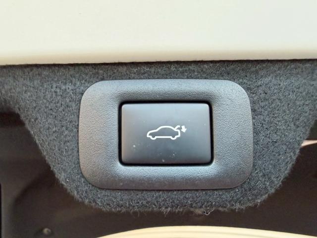 クラウン Ｚ／モデリスタ　／デジタルインナーミラー／パノラマルーフ／ＨＵＤ／ＢＳＭ／アドバンスドライブ／衝突軽減／レーダークルーズ／レーンキープ／コーナーセンサー／全周囲カメラ／パワーバックドア／シートヒータ・エアコン／ＥＴＣ（72枚目）