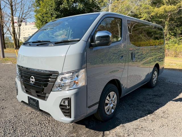 キャラバン ロンググランドプレミアムGX /登録済未使用車/デジタルインナーミラー/コーナーセンサー/全周囲カメラ/片側パワースライドドア/ハーフレザーシート/オートライト/プッシュスタート/ディーゼルターボ(9枚目)