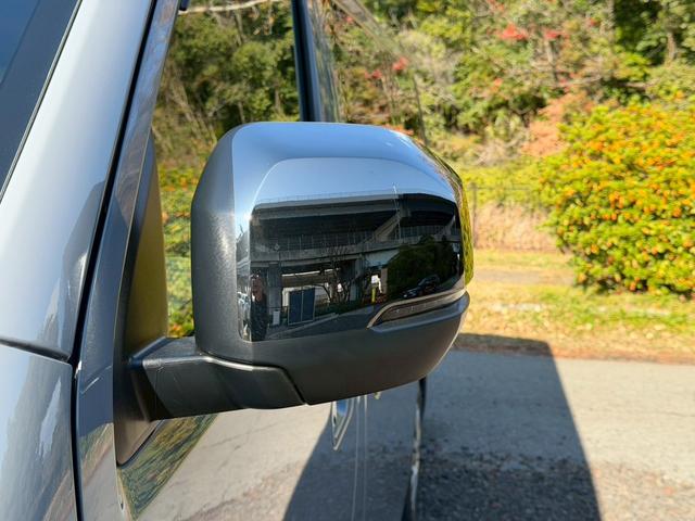 キャラバン ロンググランドプレミアムGX /登録済未使用車/デジタルインナーミラー/コーナーセンサー/全周囲カメラ/片側パワースライドドア/ハーフレザーシート/オートライト/プッシュスタート/ディーゼルターボ(12枚目)