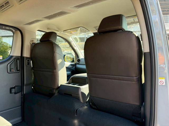 キャラバン ロンググランドプレミアムGX /登録済未使用車/デジタルインナーミラー/コーナーセンサー/全周囲カメラ/片側パワースライドドア/ハーフレザーシート/オートライト/プッシュスタート/ディーゼルターボ(56枚目)