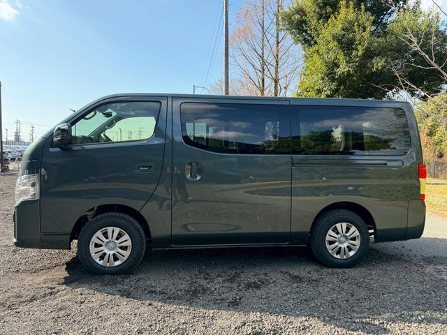 キャラバン ロンググランドプレミアムGX ディーゼルターボ/登録済未使用車/デジタルインナーミラー/コーナーセンサー/全周囲カメラ/片側パワースライドドア/ハーフレザーシート/オートライト/プッシュスタート(12枚目)