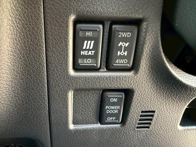 キャラバン ロンググランドプレミアムGX ディーゼルターボ/登録済未使用車/デジタルインナーミラー/コーナーセンサー/全周囲カメラ/片側パワースライドドア/ハーフレザーシート/オートライト/プッシュスタート(46枚目)