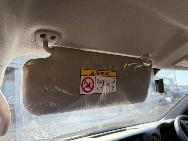 キャラバン ロンググランドプレミアムGX ディーゼルターボ/登録済未使用車/デジタルインナーミラー/コーナーセンサー/全周囲カメラ/片側パワースライドドア/ハーフレザーシート/オートライト/プッシュスタート(78枚目)