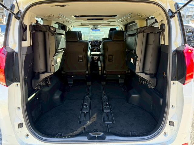 アルファード ２．５Ｓ　Ｃパッケージ／ワンオーナー　／フリップダウンモニター／ツインムーンルーフ／デジタルインナーミラー／ＢＳＭ／衝突軽減／レーダークルーズ／レーンキープ／両側パワースライドドア／コーナーセンサー／パワーバックドア／バックカメラ／ＥＴＣ（68枚目）