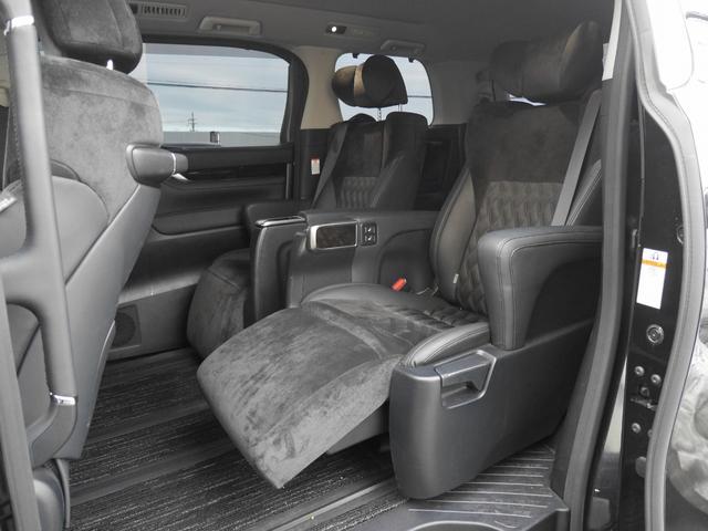 ヴェルファイア ３．５ＺＡ　Ｇエディション　４ＷＤ　純正９インチフルセグナビ　ＤＶＤ再生　ＢＴオーディオ　パノラミックビュー　ＥＴＣ　アルパイン製フリップダウンモニター　ローダウン　２０ＡＷ　オットマン付電動ハーフレザーシート　パワーバックドア（27枚目）