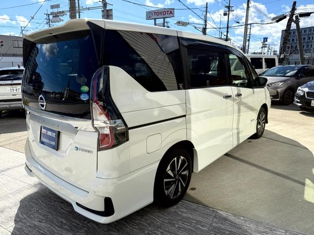 セレナ ｅ－パワー　ハイウェイスター　プロパイロット　全方位モニター付純正９インチフルセグナビ　ブルーレイ対応　純正リヤモニター　ＥＴＣ　ナビ連動ドライブレコーダー　両側電動スライドドア　サブウーファ　１６インチＡＷ　ワンオーナー（18枚目）