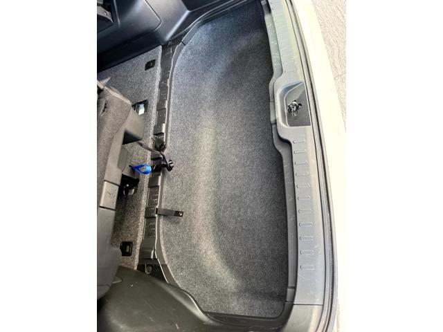 セレナ ｅ－パワー　ハイウェイスター　プロパイロット　全方位モニター付純正９インチフルセグナビ　ブルーレイ対応　純正リヤモニター　ＥＴＣ　ナビ連動ドライブレコーダー　両側電動スライドドア　サブウーファ　１６インチＡＷ　ワンオーナー（26枚目）