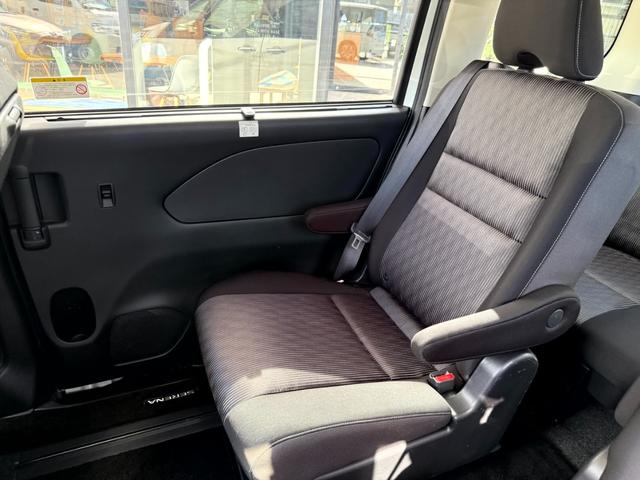 セレナ ｅ－パワー　ハイウェイスター　プロパイロット　全方位モニター付純正９インチフルセグナビ　ブルーレイ対応　純正リヤモニター　ＥＴＣ　ナビ連動ドライブレコーダー　両側電動スライドドア　サブウーファ　１６インチＡＷ　ワンオーナー（39枚目）