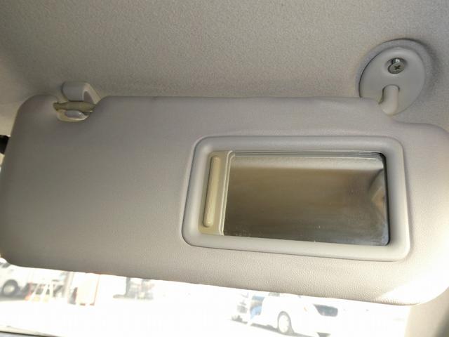 アクア Ｇ　Ｇ’ｓ　パナソニック製フルセグナビ　ＤＶＤ再生　ＨＤＭＩ入力対応　ＥＴＣ　バックカメラ　１７インチＡＷ　ウィンカー付電動格納式ドアミラー　オートＡＣ　専用コンビレザーシート　キーレスキー　ワンオーナー（49枚目）