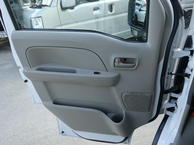 エブリイ ＰＡリミテッド　純正フルセグナビ　ＤＶＤ再生　ＢＴオーディオ　バックカメラ　ＥＴＣ　キーレスキー　パワーウィンドウ　ＵＳＢ充電　オーバーヘッドシェルフ　エアコンパワステ　アイドルストップ　メッキグリル　禁煙下取車（40枚目）