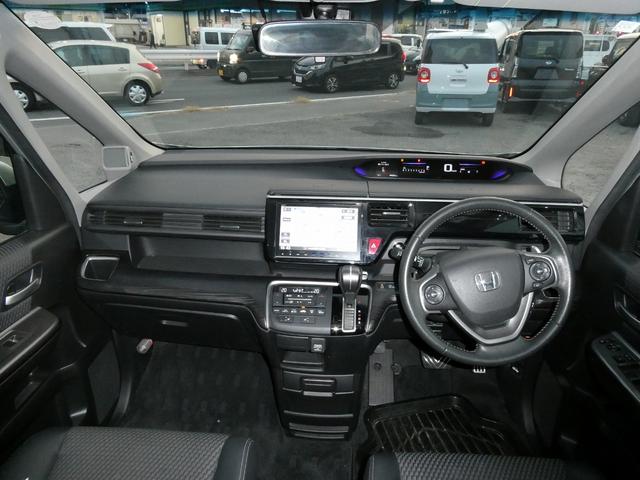 ステップワゴンスパーダ スパーダ・クールスピリット　ホンダセンシング　純正９インチフルセグナビ　ＤＶＤ再生　ＢＴオーディオ　リヤモニター　ドライブレコーダー　ＥＴＣ　バックカメラ　両側電動スライドドア　アダプティブクルコン　ＬＥＤヘッド　シートヒーター　禁煙ワンオーナー（2枚目）