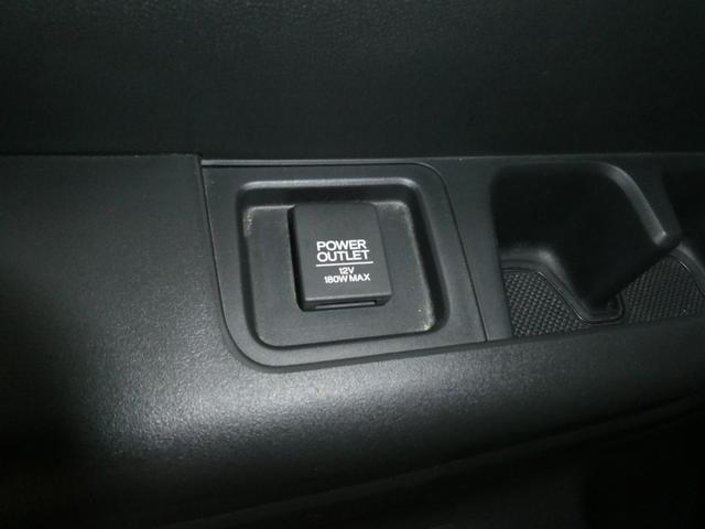 ステップワゴンスパーダ スパーダ・クールスピリット　ホンダセンシング　純正９インチフルセグナビ　ＤＶＤ再生　ＢＴオーディオ　リヤモニター　ドライブレコーダー　ＥＴＣ　バックカメラ　両側電動スライドドア　アダプティブクルコン　ＬＥＤヘッド　シートヒーター　禁煙ワンオーナー（32枚目）