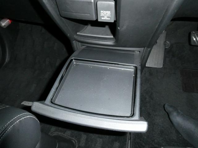 ステップワゴンスパーダ スパーダ・クールスピリット　ホンダセンシング　純正９インチフルセグナビ　ＤＶＤ再生　ＢＴオーディオ　リヤモニター　ドライブレコーダー　ＥＴＣ　バックカメラ　両側電動スライドドア　アダプティブクルコン　ＬＥＤヘッド　シートヒーター　禁煙ワンオーナー（60枚目）