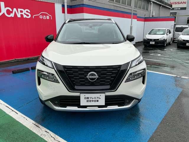 エクストレイル G e-4ORCE 4WD ナッパレザー パノラミックルーフ 衝突被害軽減ブレーキ 踏み間違い防止アシスト BОSEスピーカー ガラスルーフ 試乗車 パークアシスト LED スマートキー レーダークルーズ LKA ETC 4WD メモリーナビ ドライブレコーダー(2枚目)