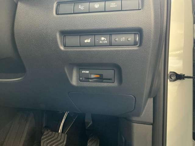 エクストレイル G e-4ORCE 4WD ナッパレザー パノラミックルーフ 衝突被害軽減ブレーキ 踏み間違い防止アシスト BОSEスピーカー ガラスルーフ 試乗車 パークアシスト LED スマートキー レーダークルーズ LKA ETC 4WD メモリーナビ ドライブレコーダー(14枚目)