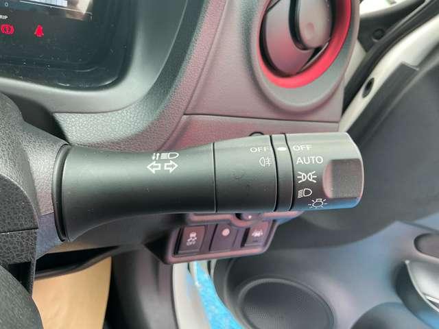 ノート 1.2 e-POWER NISMO NISMO純正アルミホイール! LEDランプ ワンオーナー車 Bカメラ メモリーナビ付き レーンアシスト フルオートエアコン スマートキープッシュスタート Wエアバッグ アルミ キーフリー パワーステアリング エアバック ワンセグ(11枚目)