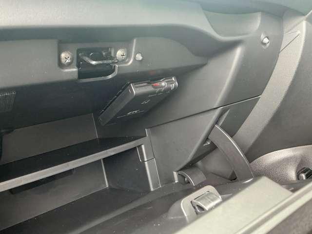 ノート 1.2 e-POWER NISMO NISMO純正アルミホイール! LEDランプ ワンオーナー車 Bカメラ メモリーナビ付き レーンアシスト フルオートエアコン スマートキープッシュスタート Wエアバッグ アルミ キーフリー パワーステアリング エアバック ワンセグ(12枚目)