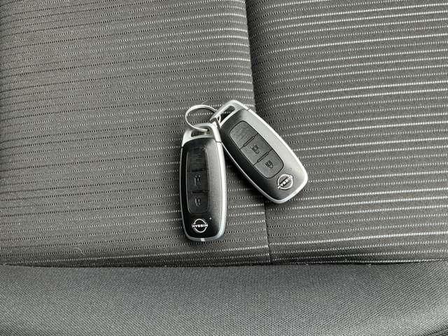 ノート １．２　Ｘ　バックカメラ　リアカメラ　衝突被害軽減ブレ－キ　ＥＴＣ付　ＬＥＤヘッドライト　レーンアシスト　インテリジェントキー　ドラレコ　ワンセグＴＶ　ＴＶナビ　サイドカーテンエアバック　メモリーナビ　パワーウィンドウ　ＡＢＳ（11枚目）