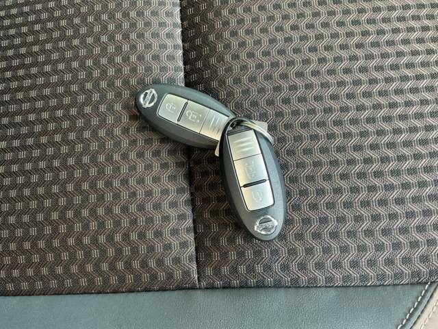 ノート 1.2 e-POWER メダリスト バックカメラ 被害軽減ブレーキ TVナビ ドライブレコーダ バックモニター クルコン インテリキー LEDランプ 車線逸脱警報システム ワンオーナー キーフリー アルミホイール オートエアコン パワーウインドウ(16枚目)