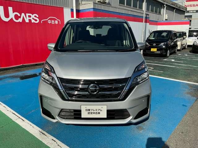 セレナ ２．０　ＸＶ　純正ドライブレコーダー　バックカメラ　オートクルーズ　ＥＴＣ車載器　レーンキープ　ワンオーナー車　インテリキー　バックカメラ　ドラレコ　パワーウインドウ　ナビＴＶ　エアコン　ＡＢＳ　エアバッグ　メモリーナビ　キーレス　アイドリングＳ（2枚目）