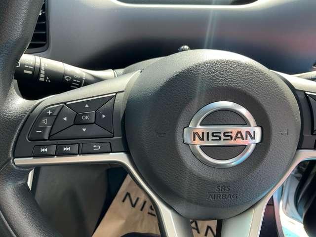 セレナ ２．０　ＸＶ　純正ドライブレコーダー　バックカメラ　オートクルーズ　ＥＴＣ車載器　レーンキープ　ワンオーナー車　インテリキー　バックカメラ　ドラレコ　パワーウインドウ　ナビＴＶ　エアコン　ＡＢＳ　エアバッグ　メモリーナビ　キーレス　アイドリングＳ（11枚目）