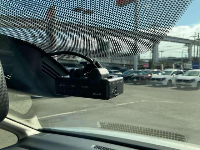 セレナ ２．０　ＸＶ　純正ドライブレコーダー　バックカメラ　オートクルーズ　ＥＴＣ車載器　レーンキープ　ワンオーナー車　インテリキー　バックカメラ　ドラレコ　パワーウインドウ　ナビＴＶ　エアコン　ＡＢＳ　エアバッグ　メモリーナビ　キーレス　アイドリングＳ（18枚目）