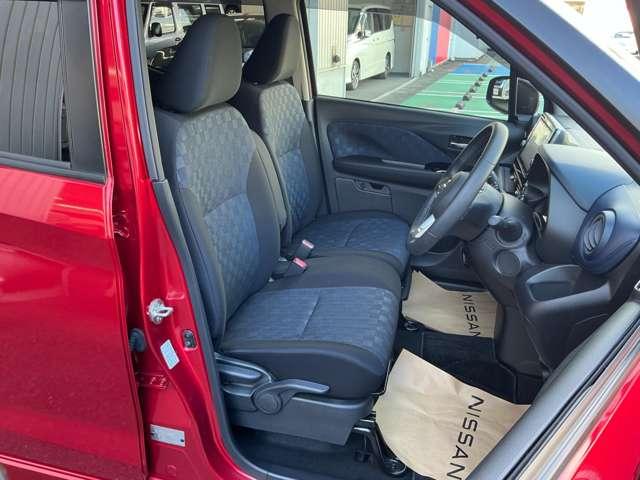 デイズ ６６０　ハイウェイスターＸ　純正前後ドライブレコーダー　衝突軽減ブレーキ　　ＬＥＤ　ドライブレコーダー　１オーナー　インテリジェントキー　ＥＴＣ　アラウンドビューモニター　ナビＴＶ　アイドリングストップ　オートエアコン　デュアルエアバッグ（10枚目）