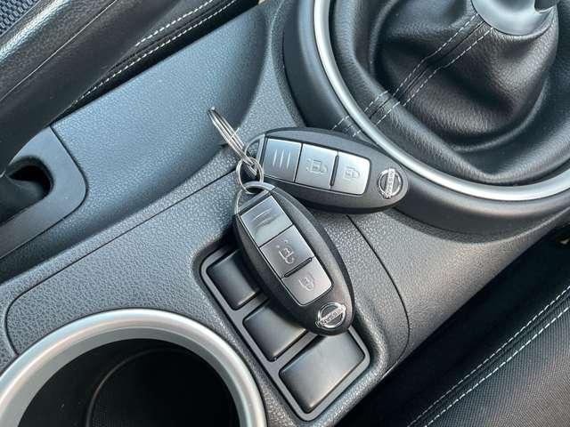 インテリジェントキーが２個付いてとっても便利です。！！！