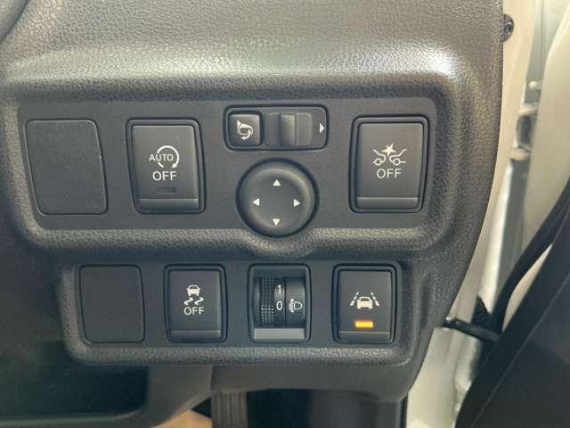 ノート １．２　Ｘ　Ｖセレクション　スマートルームミラー　衝突被害軽減装置　全周囲カメラ　バックビューモニター　レーンキープ　ワンオーナー　ドラレコ付　インテリキー　オートエアコン　Ａストップ　Ｗエアバック　ＥＴＣ　ＡＢＳ　メモリーナビ　ナビＴＶ　キーレス（16枚目）