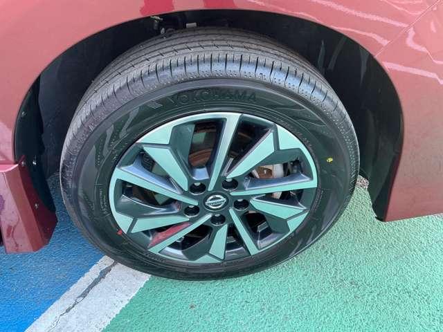 セレナ 1.2 e-POWER ハイウェイスター V プロパイロット スマートミラー 360°カメラ エマジェンシーブレーキ 1オナ スマキー バックカメラ LED レーンアシスト ETC ドラレコ イモビ サイドカーテンエアバック フルオートエアコン アルミホイール エアバック(12枚目)