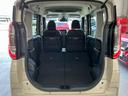ラゲッジスペースは高さもあり広々。後席収納でさらに広がります。