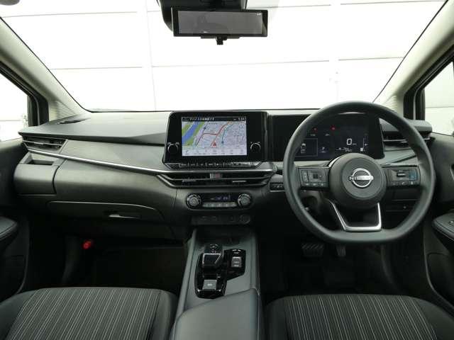 ノート １．２　Ｘ　試乗車アップ車両　元社用車　リアカメラ　衝突被害軽減ブレ－キ　全方位カメラ　ＥＴＣ付　ＬＥＤヘッドライト　レーダークルーズ　レーンアシスト　インテリジェントキー　ワンオーナー　盗難防止システム　ワンセグＴＶ　ＴＶナビ　試乗車ＵＰ（4枚目）