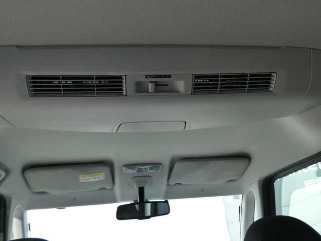 デイズルークス 660 ハイウェイスター ターボ ワンオーナー アランドビューカメラ 両側オートスライドD スマートキーPスタート バックカメラ 記録簿 エアコン ETC アルミホイール サイドカメラ パワーウィンドウ ABS キーレスエントリー メモリーナビ(10枚目)