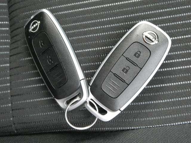 ノート 1.2 X 試乗車アップ車両 元社用車 リアカメラ 衝突被害軽減ブレ-キ 全方位カメラ ETC付 LEDヘッドライト レーダークルーズ レーンアシスト インテリジェントキー ワンオーナー 盗難防止システム ワンセグTV TVナビ 試乗車UP(8枚目)