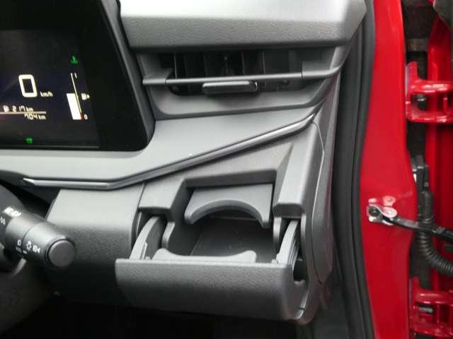 ノート 1.2 X 試乗車アップ車両 元社用車 リアカメラ 衝突被害軽減ブレ-キ 全方位カメラ ETC付 LEDヘッドライト レーダークルーズ レーンアシスト インテリジェントキー ワンオーナー 盗難防止システム ワンセグTV TVナビ 試乗車UP(14枚目)