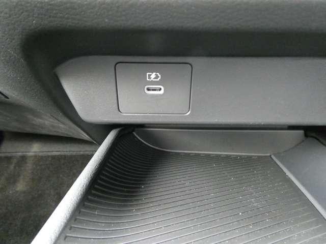 ノート １．２　Ｘ　試乗車アップ車両　元社用車　リアカメラ　衝突被害軽減ブレ－キ　ＥＴＣ付　ＬＥＤヘッドライト　レーダークルーズ　レーンアシスト　インテリジェントキー　ワンオーナー　ドラレコ　盗難防止システム　ワンセグＴＶ　ＴＶナビ　メモリーナビ（13枚目）