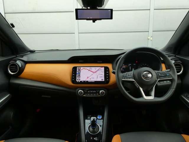 キックス １．２　Ｘ　ツートーン　インテリアエディション　（ｅ－ＰＯＷＥＲ）　ワンオーナー　エマージェンシーＢ　セキュリティ　アラウンドモニター　Ｒカメラ　ＬＥＤ　ワンオーナ　エアコン　ドラレコ　スマートキー　記録簿　ＥＴＣ　メモリーナビ　サイドエアバック　ＡＷ　キーレス　ワンセグＴＶ（4枚目）