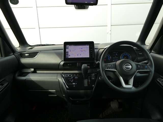 ルークス ハイウェイスターX プロパイロット エディション 元社用車 左右パワースライドドア アイドリング イモビ パノラマモニター 助手席エアバッグ 衝突軽減ブレーキ PW ナビ&TV 1セグ LEDヘッドライト LDW スマートキー ETC ワンオーナー車 PS(4枚目)