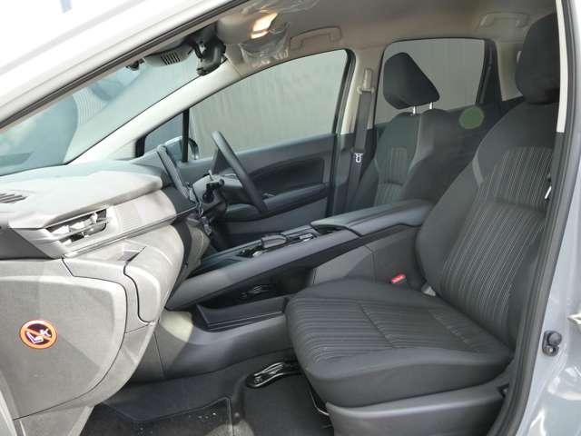 ノート 1.2 X 試乗車アップ車両 元社用車 リアカメラ 衝突被害軽減ブレ-キ ETC付 LEDヘッドライト レーンアシスト インテリジェントキー ワンオーナー ドラレコ 盗難防止システム ワンセグTV TVナビ サイドカーテンエアバック ABS(16枚目)