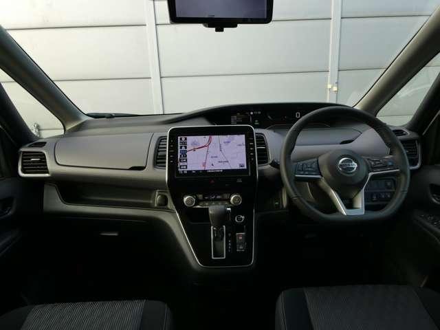 セレナ 2.0 ハイウェイスター V アーバンクロム ワンオーナー メモリーナビ ワンオーナー 全方位モニター 両側電動スライドドア LEDヘッド ドラレコ スマートキー ACC ETC バックカメラ レーンキープアシスト 衝突被害軽減ブレーキ(4枚目)