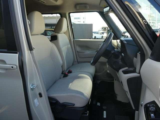 ルークス ６６０　Ｘ　試乗車アップ車両　元社用車　アラモニ　前後衝突軽減ブレーキ　ワンオーナー車　車線逸脱防止　ＥＴＣ　スマートキー　キーフリー　ドライブレコーダー　ｉ－ｓｔｏｐ　フルオートエアコン　パワーウインドウ　ＬＥＤ　バックカメラ　盗難防止（17枚目）