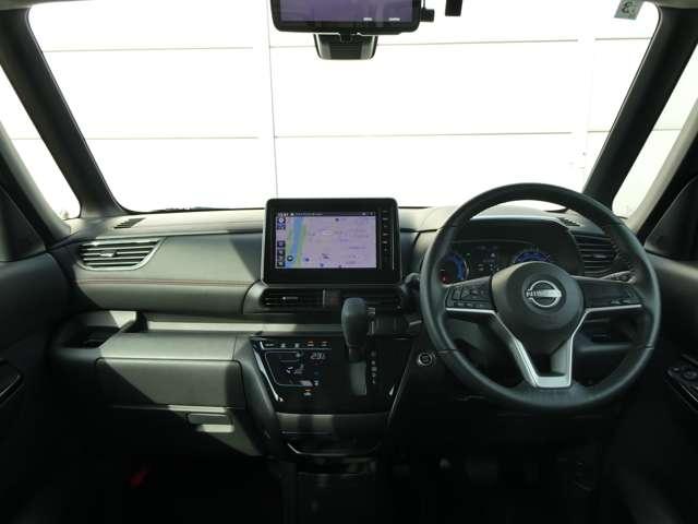 ルークス 660 ハイウェイスターGターボ 試乗車アップ車両 元社用車 元社有車 助手席エアバッグ アイドリングストップ機能 両側電動スライドドア インテリキ- 1オーナー レーンキープ LEDヘッドランプ ETC ドライブレコーダー バックモニター キーフリー アルミホイール(4枚目)