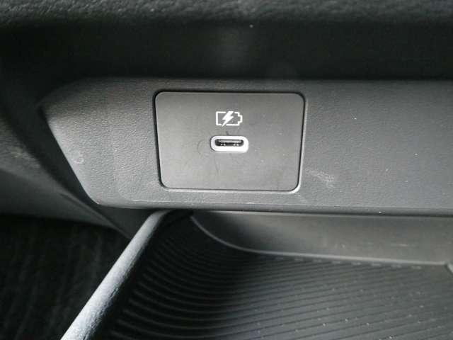 ノート 1.2 X 試乗車アップ車両 元社用車 元社有車 リアカメラ 衝突被害軽減ブレ-キ 全方位カメラ ETC付 LEDヘッドライト レーダークルーズ レーンアシスト インテリジェントキー ワンオーナー ドラレコ 盗難防止システム ワンセグTV TVナビ(9枚目)