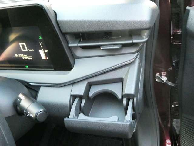 ノート 1.2 X 試乗車アップ車両 元社用車 元社有車 リアカメラ 衝突被害軽減ブレ-キ 全方位カメラ ETC付 LEDヘッドライト レーダークルーズ レーンアシスト インテリジェントキー ワンオーナー ドラレコ 盗難防止システム ワンセグTV TVナビ(14枚目)