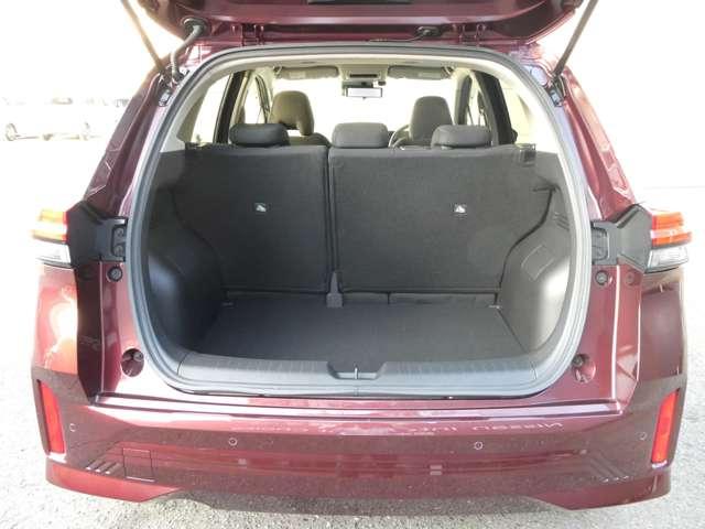 ノート 1.2 X 試乗車アップ車両 元社用車 元社有車 リアカメラ 衝突被害軽減ブレ-キ 全方位カメラ ETC付 LEDヘッドライト レーダークルーズ レーンアシスト インテリジェントキー ワンオーナー ドラレコ 盗難防止システム ワンセグTV TVナビ(19枚目)