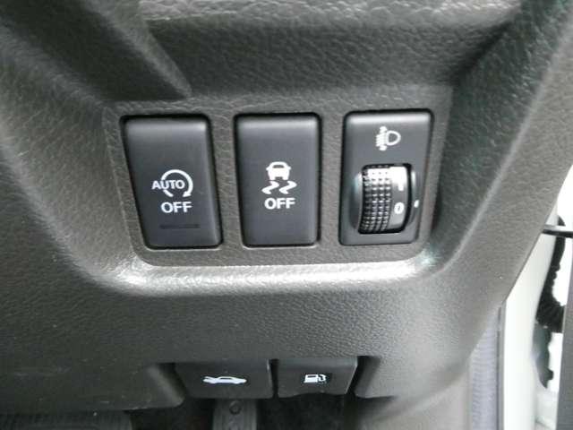 キューブ 1.5 15X バックカメラ 盗難防止 キーフリーシステム ECOモード スマートキープッシュスタート Bカメラ AC ダブルエアバック ETC PS 運転席エアバック 整備記録簿 ABS ナビTV メモリーナビ ワンセグTV(10枚目)