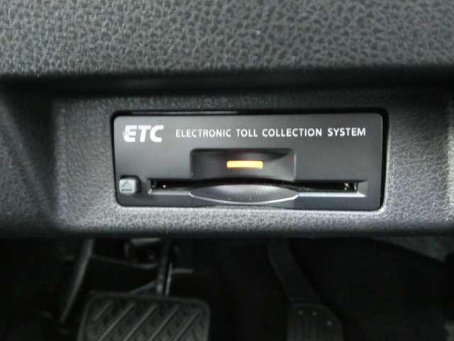 高速の料金所で、小銭を探さず楽々通過できる『ＥＴＣ』で快適にドライブ出来ます。また、マイレージ登録で更にお徳にご利用頂けます。詳しくは０７２-８３３-１８８３までお願いします。